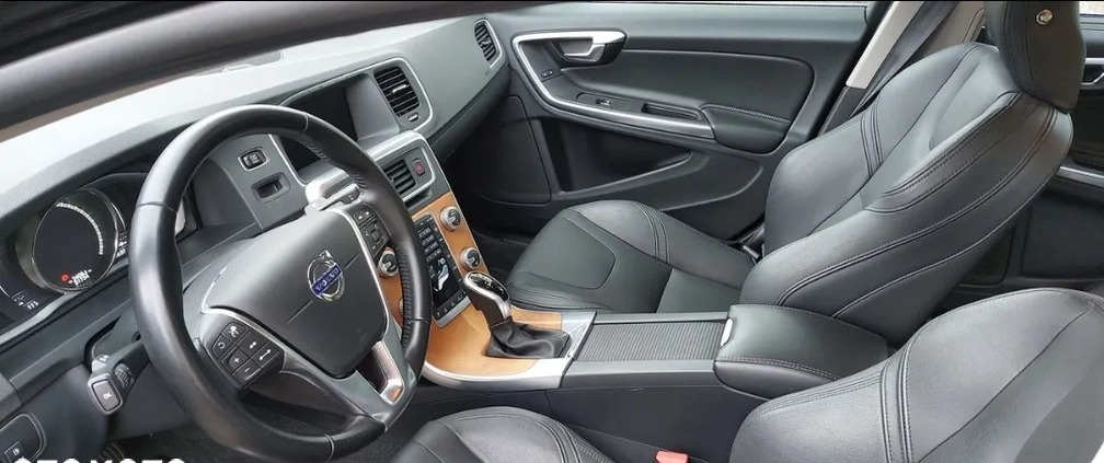 Volvo S60 cena 92000 przebieg: 34000, rok produkcji 2017 z Kraków małe 596